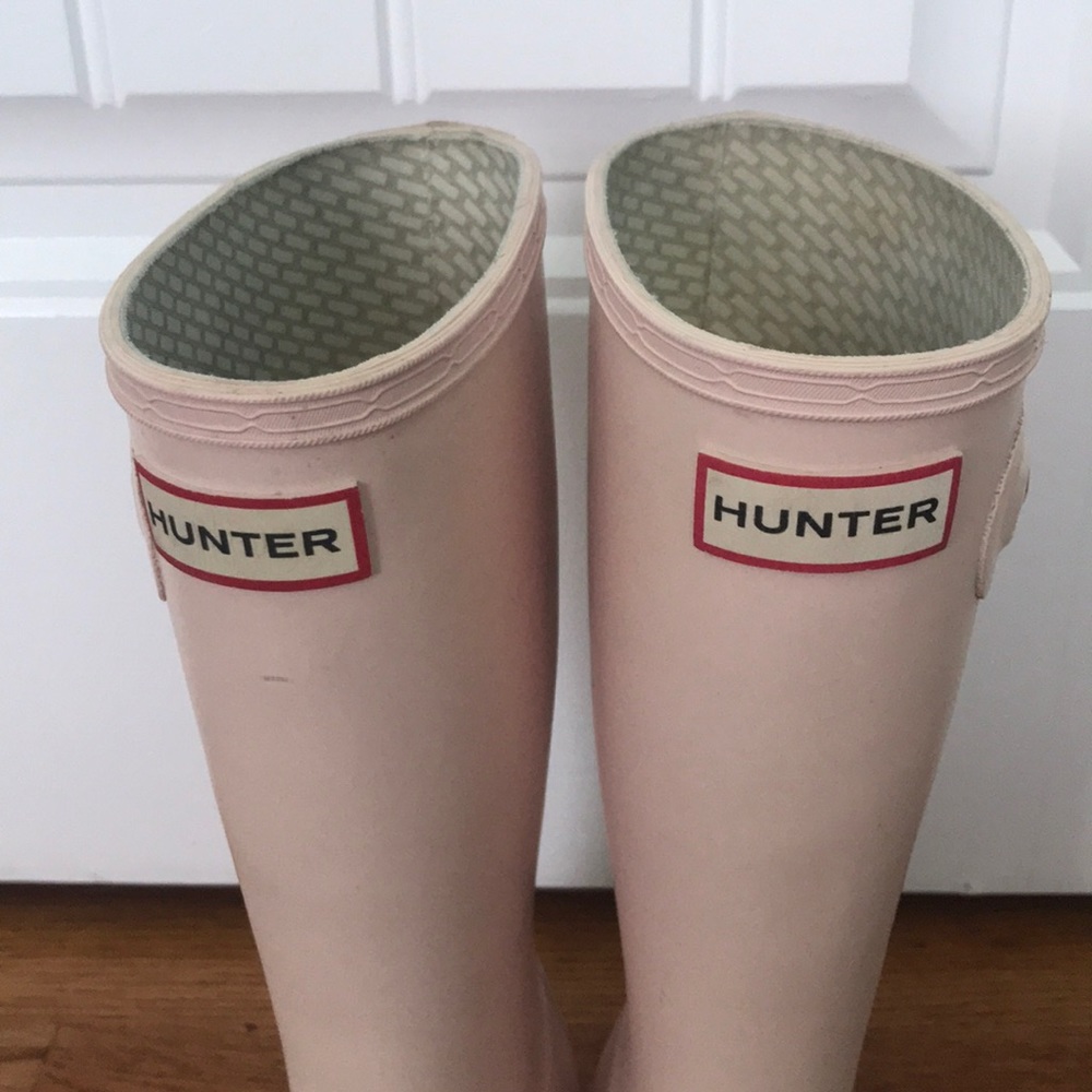 Women’s 5 girls hunter Boots blush color rain - Picture 2 of 5